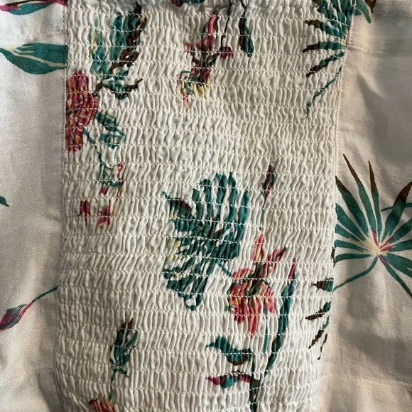 Levi's White Floral Button-Front Crop Top with Green & Pink Print - Picture 6 of 7